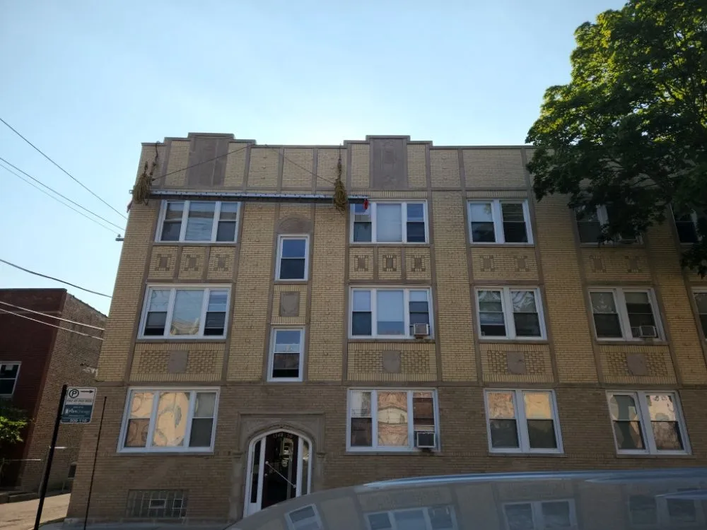 Slide of The Flat Roof Specialist