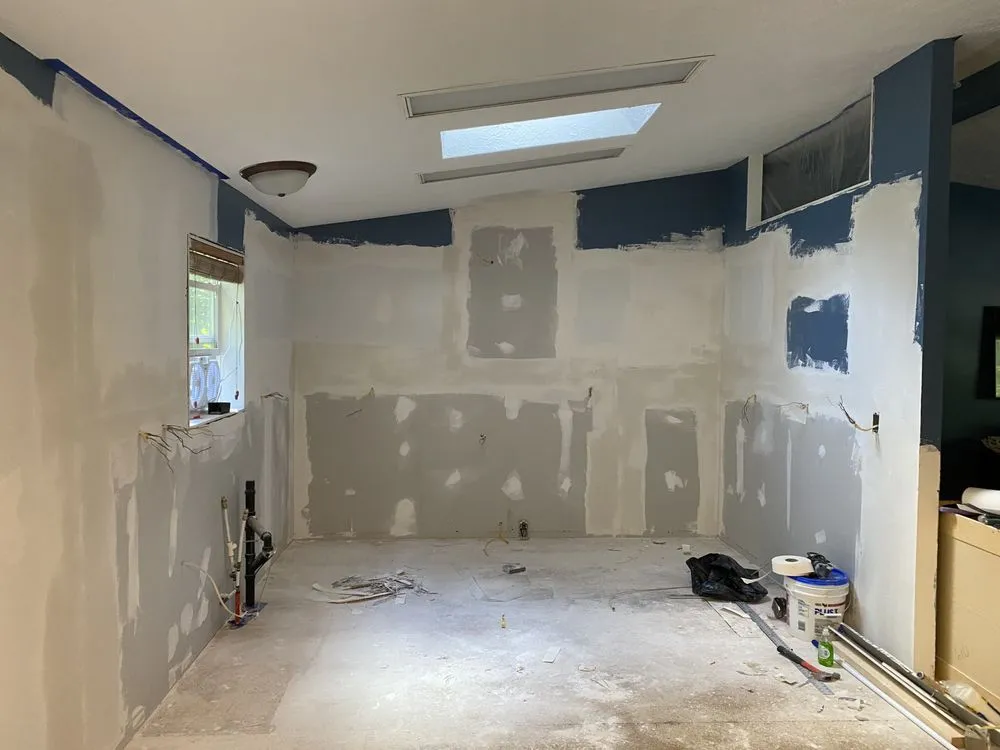 Slide of The Go To Guys