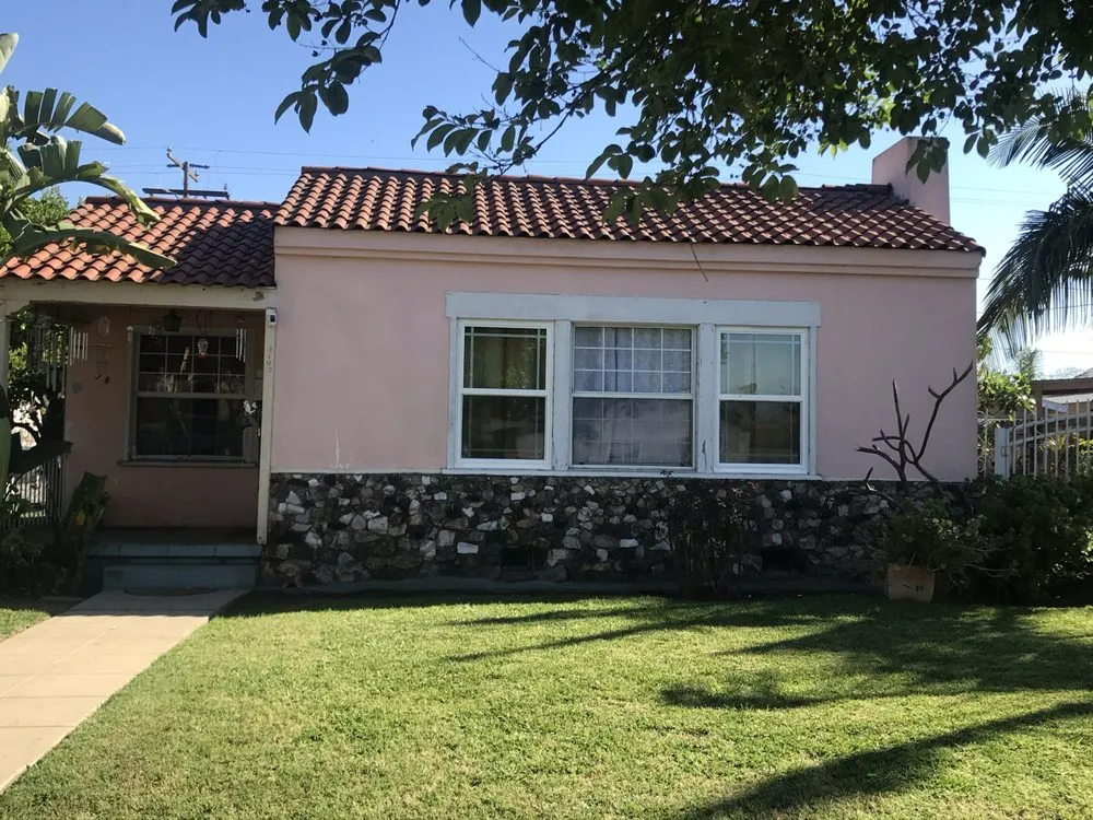 Slide of The Gold Coast Roofing