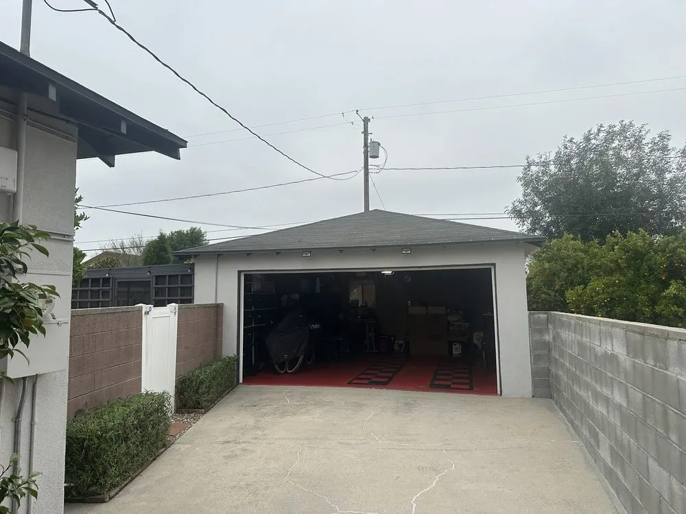 Slide of The Gold Coast Roofing