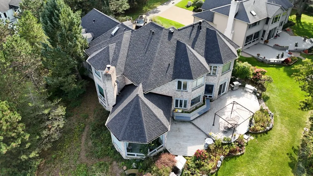 Slide of The Good Roofer