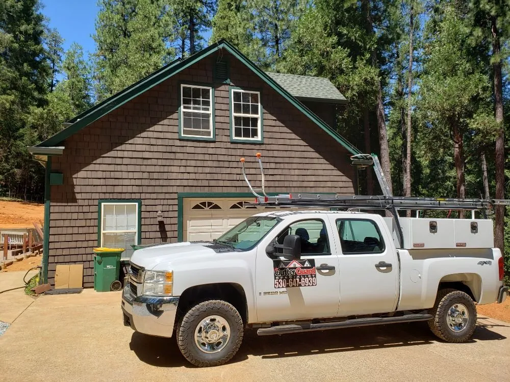 Slide of The Gutter Guard Specialist