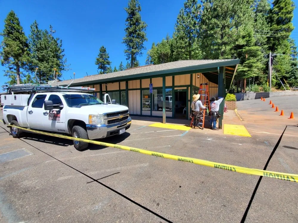 Slide of The Gutter Guard Specialist