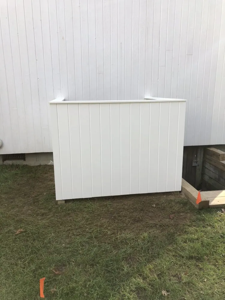 Slide of The Hampton Carpenter