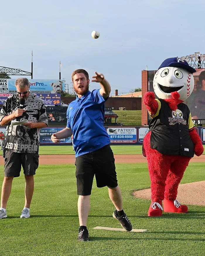 Slide of The Helping Company