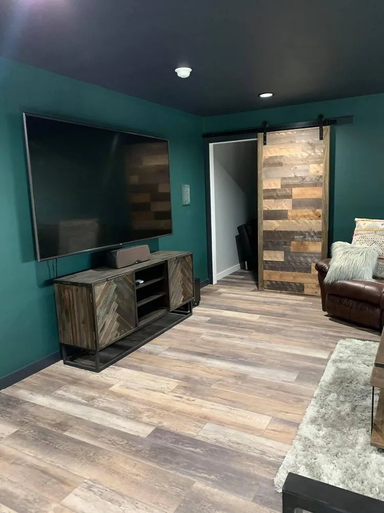 Slide of The Hollomon Group