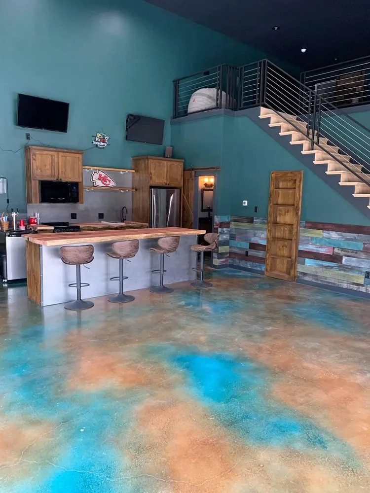 Slide of The Hollomon Group