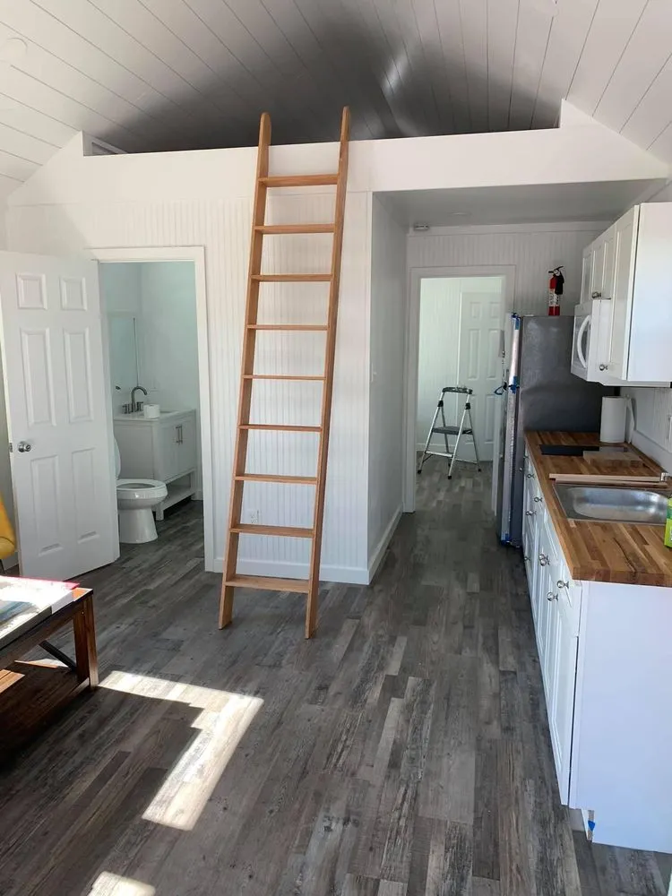 Slide of The Hollomon Group