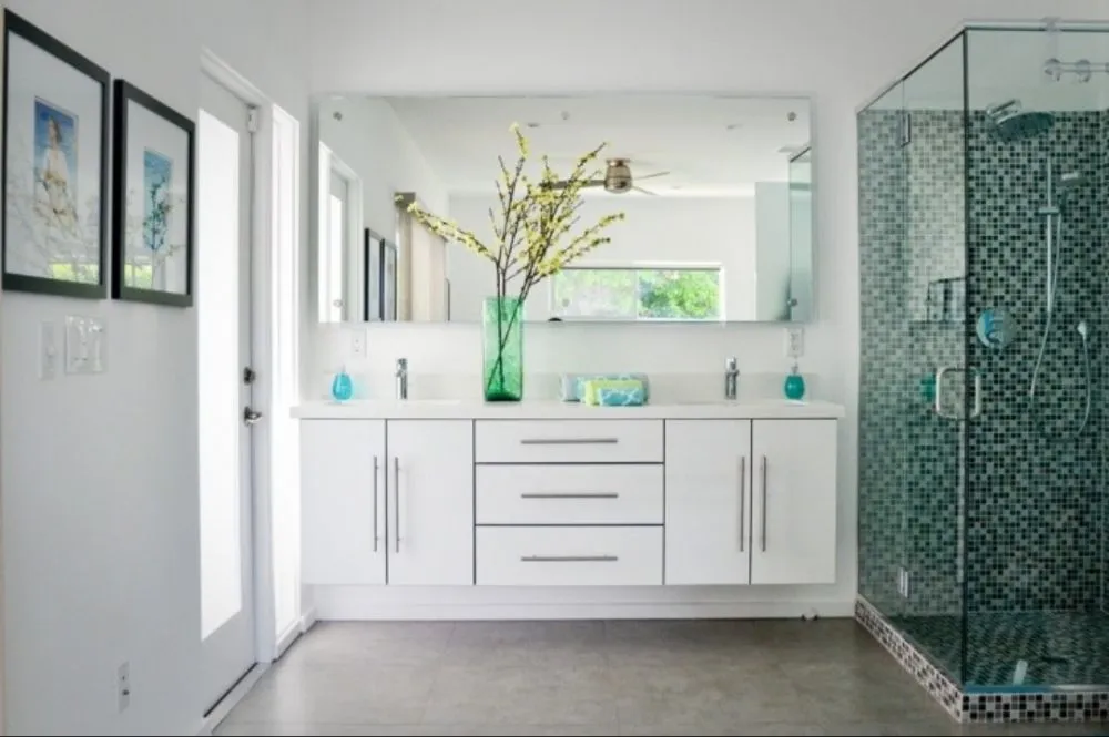 Slide of The J Hammer