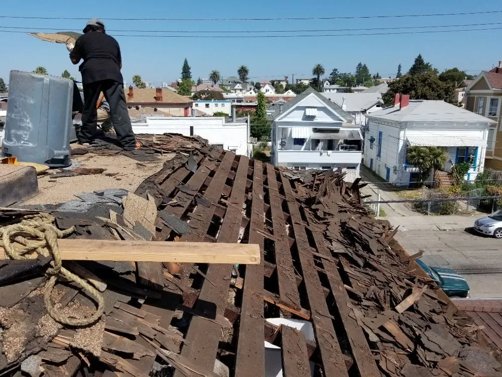 Slide of The Last Detail Roofing