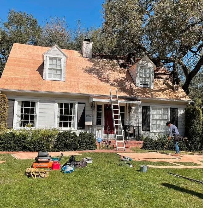 Slide of The Local Roofers and Builders