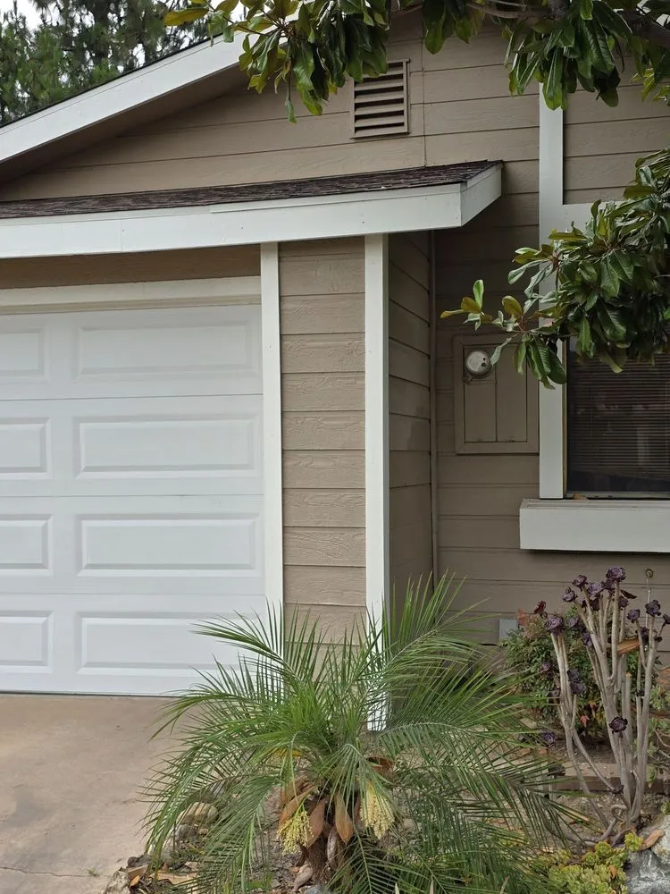 Slide of The Mobile Home Doctors