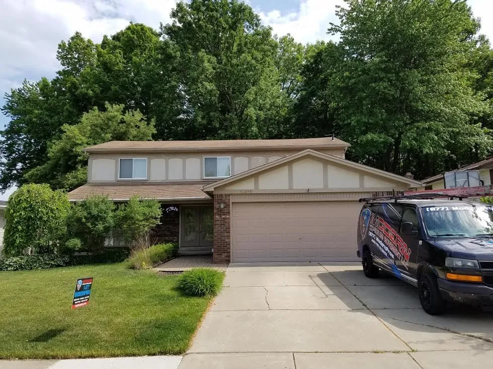 Slide of The Modern Pros