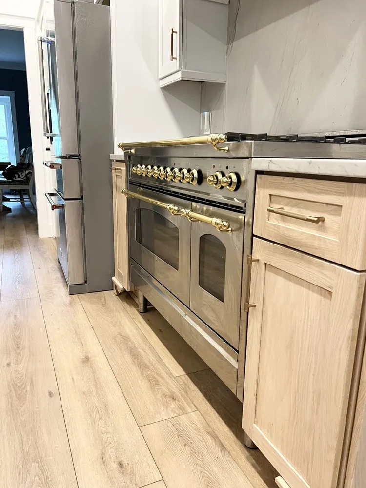 Slide of The Oak Standard