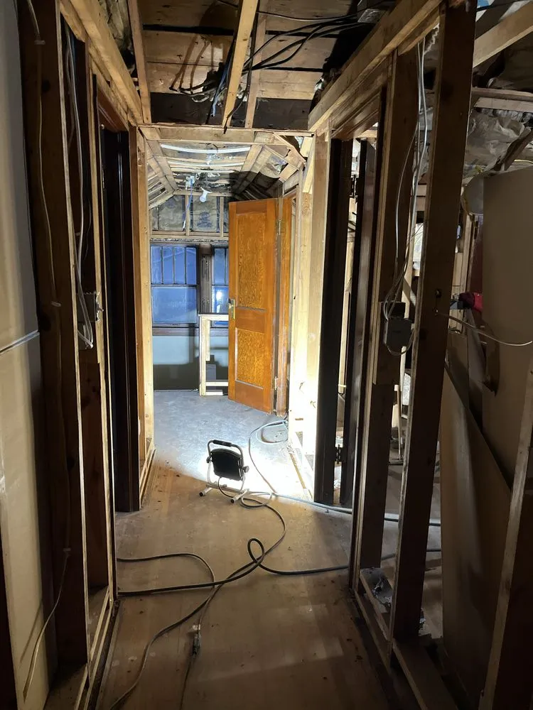 Slide of The Outside Guyz