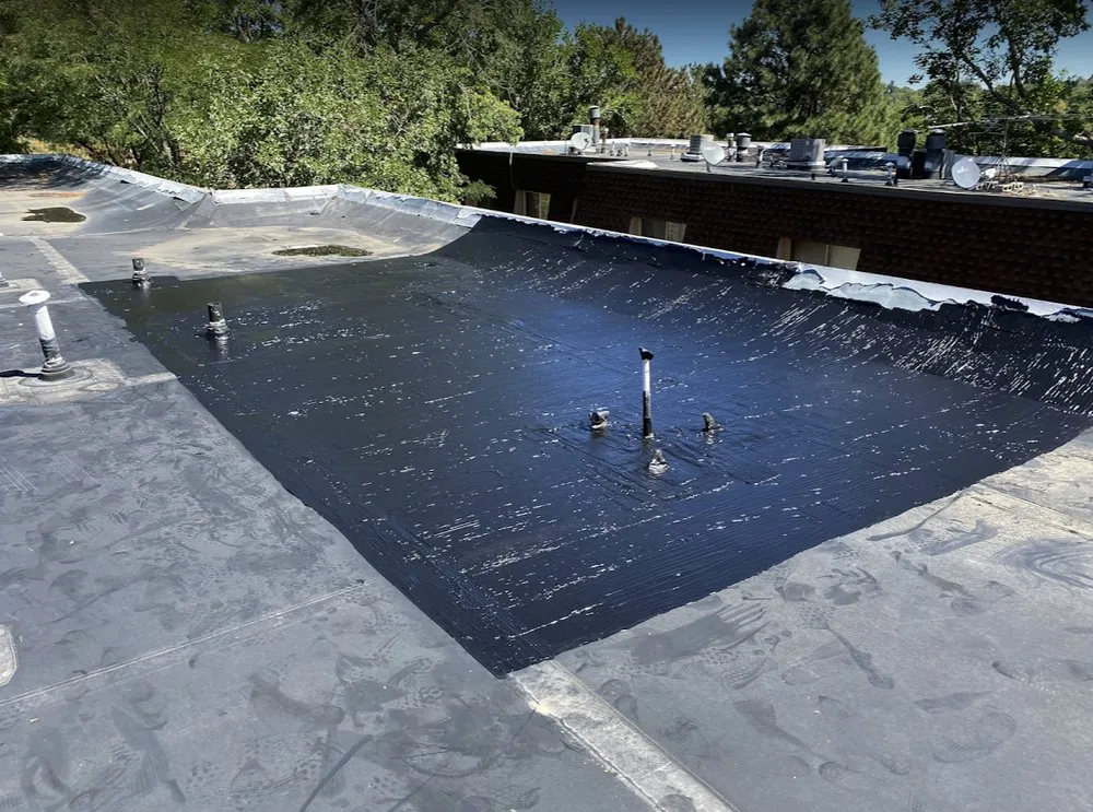 Slide of The Roof & Gutter Guys