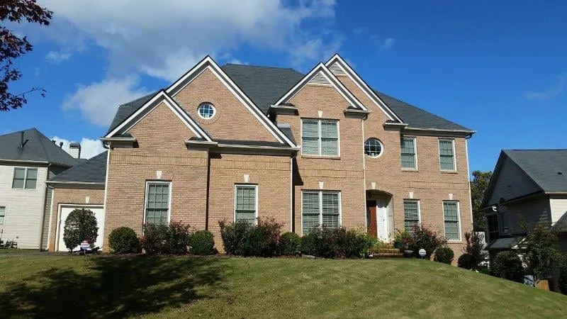 Slide of The Roof Clinic