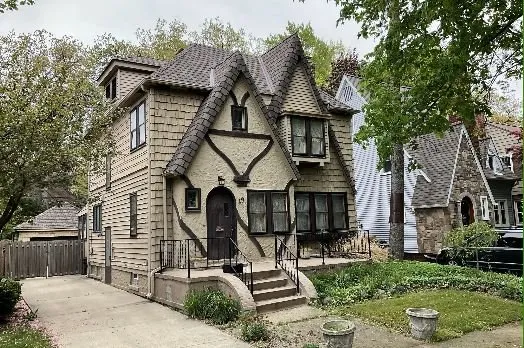 Slide of The Roof Company