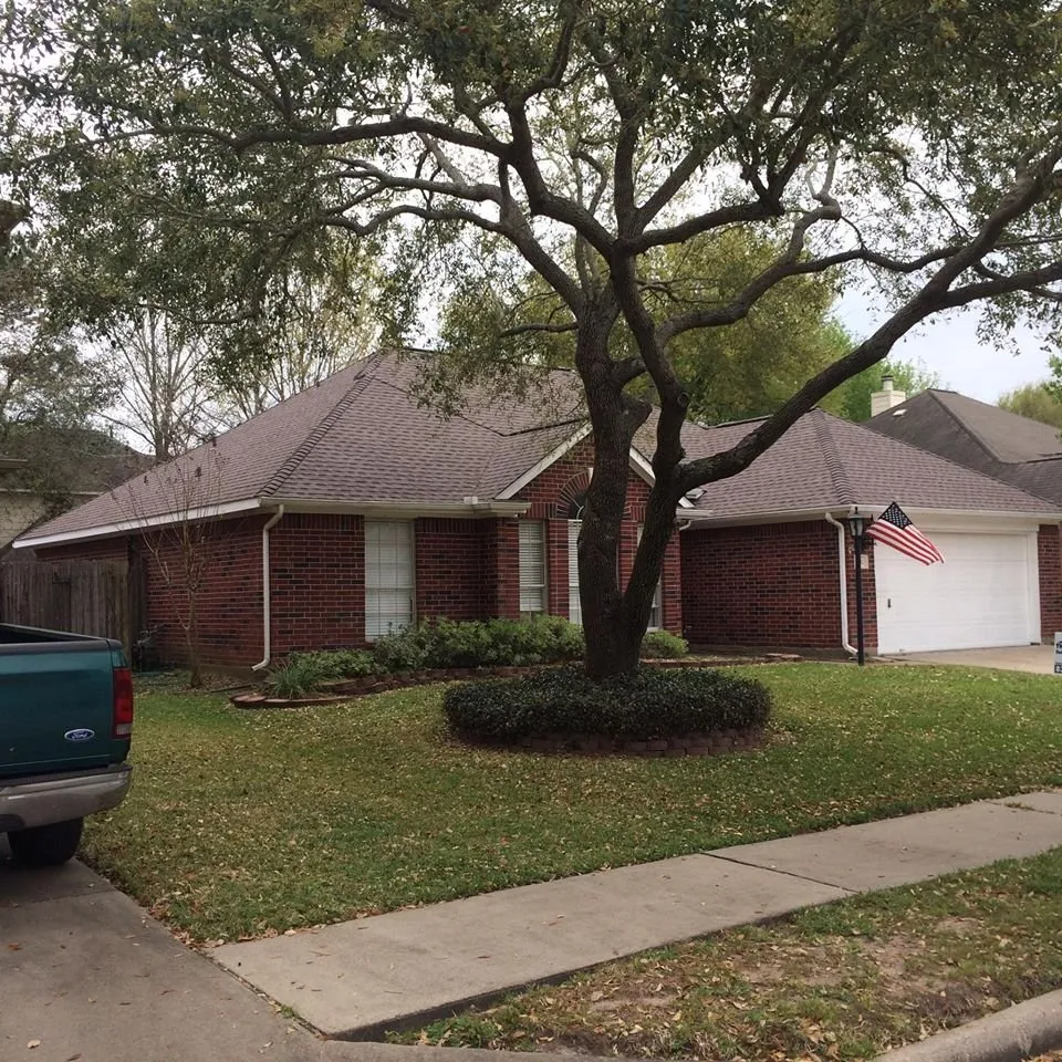 Slide of The Roof Depot