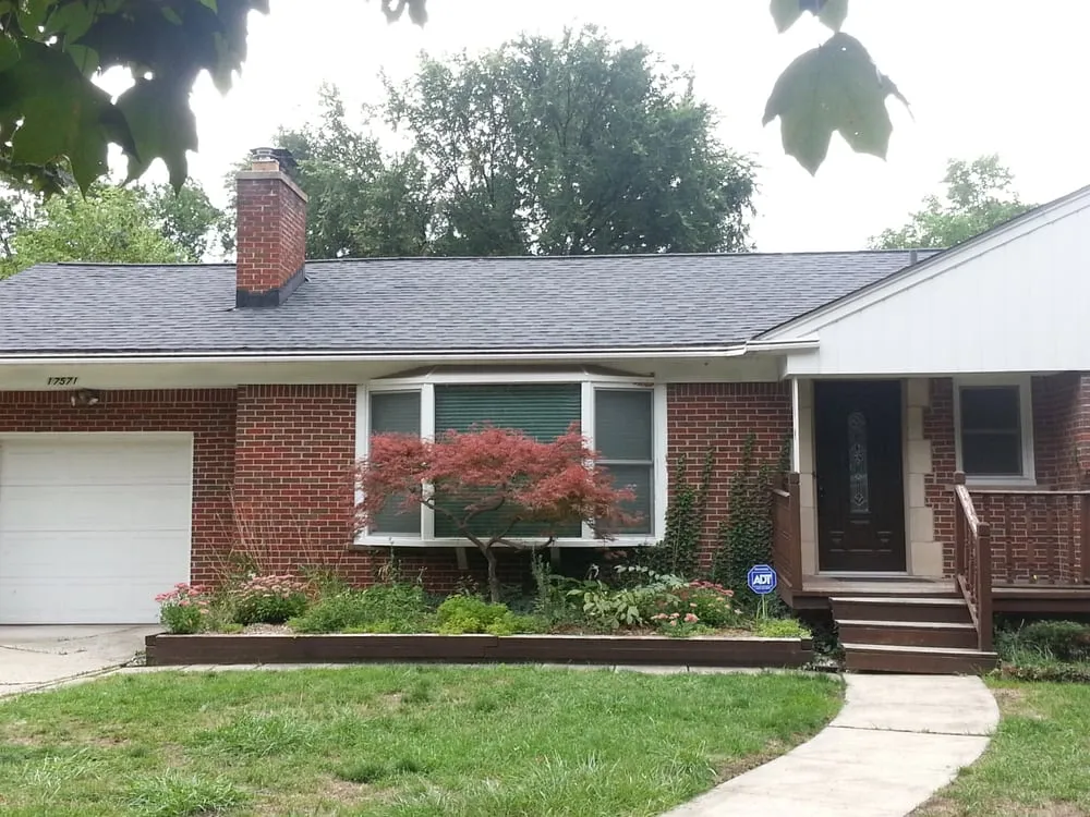 Slide of The Roof Doctor