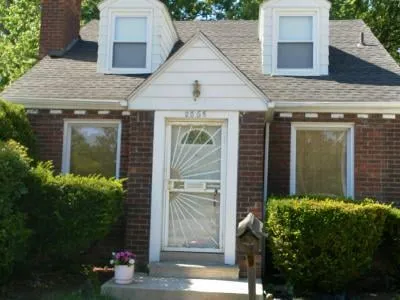 Slide of The Roof Doctor