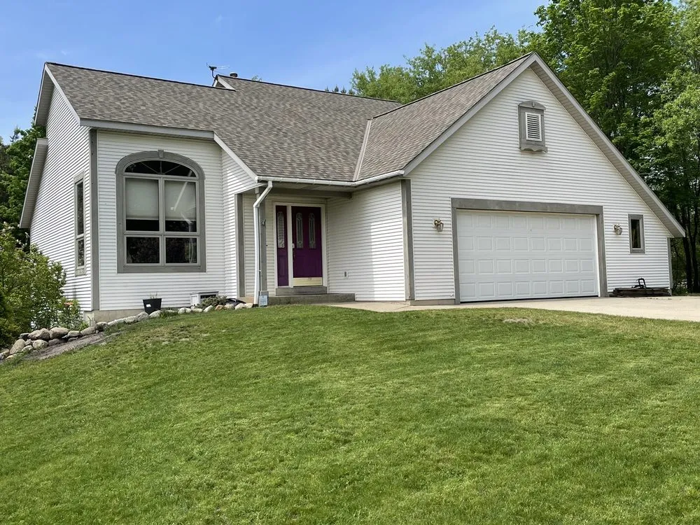 Slide of The Roof Dr