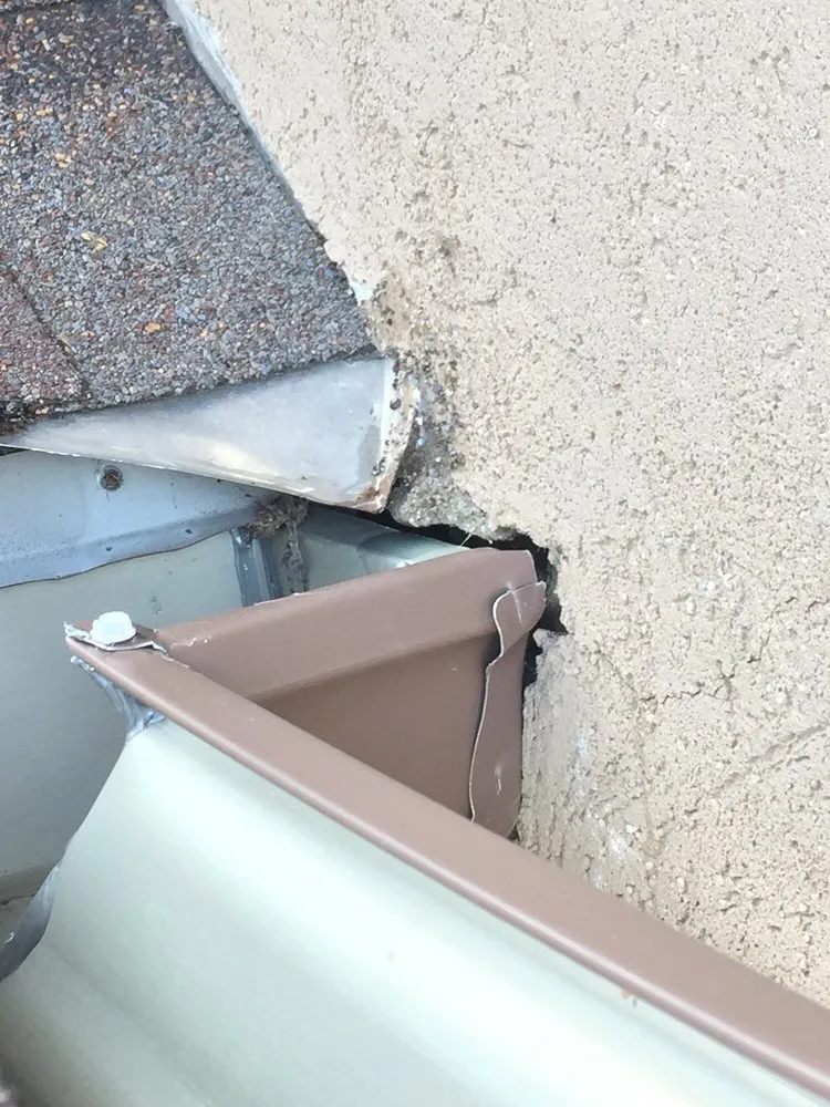 Slide of The Roof Dr