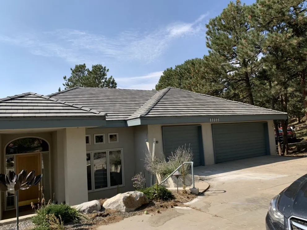 Slide of The Roof Dr