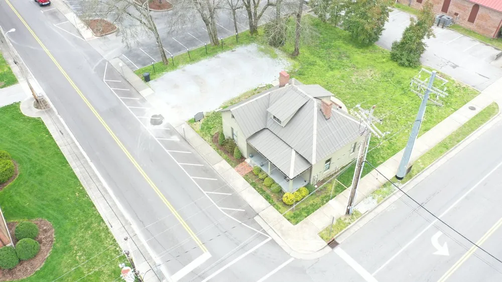 Slide of The Roof Guy