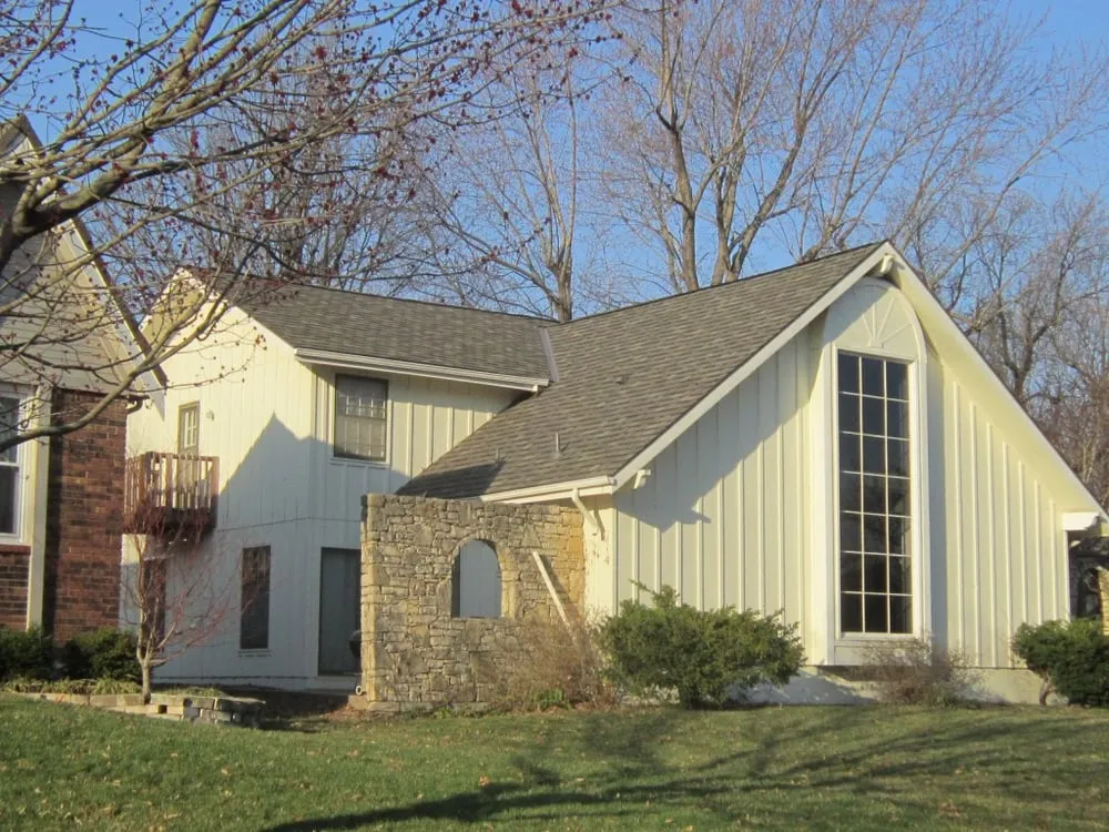 Slide of The Roof Guy