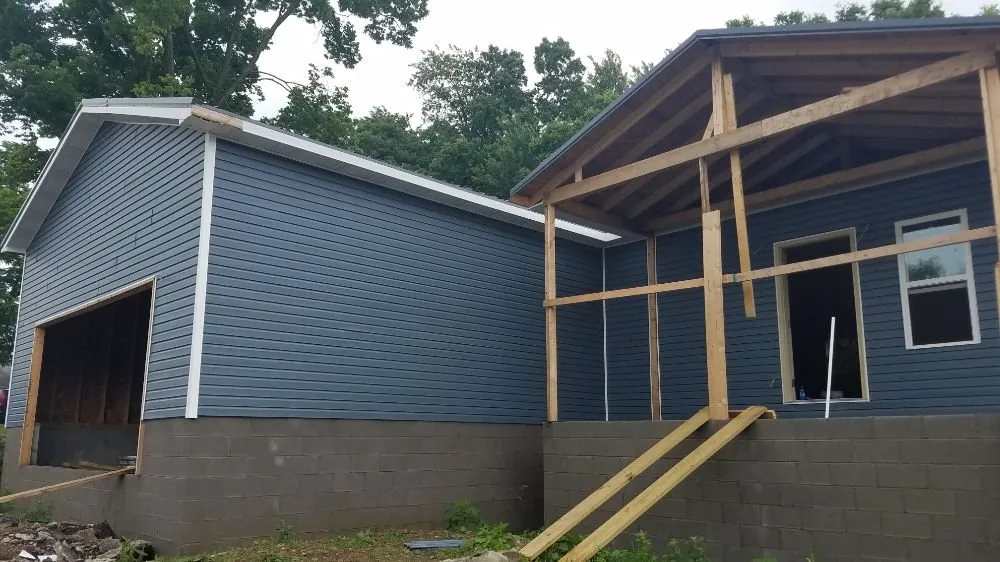 Slide of The Roof Guys