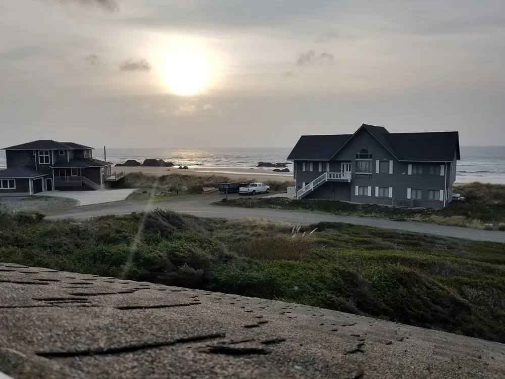 Slide of The Roofers