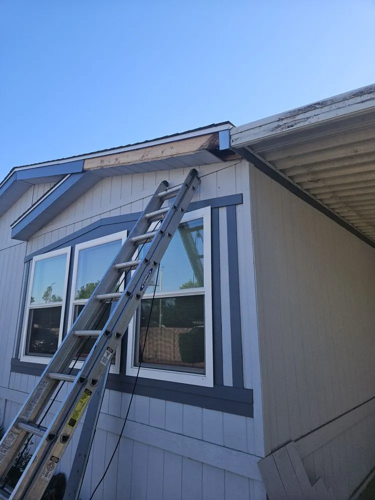 Slide of The Roofers