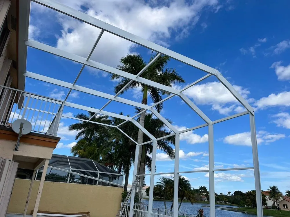 Emergency flat roof repair for residential properties across Coral Spring, FL - The Screens factory
