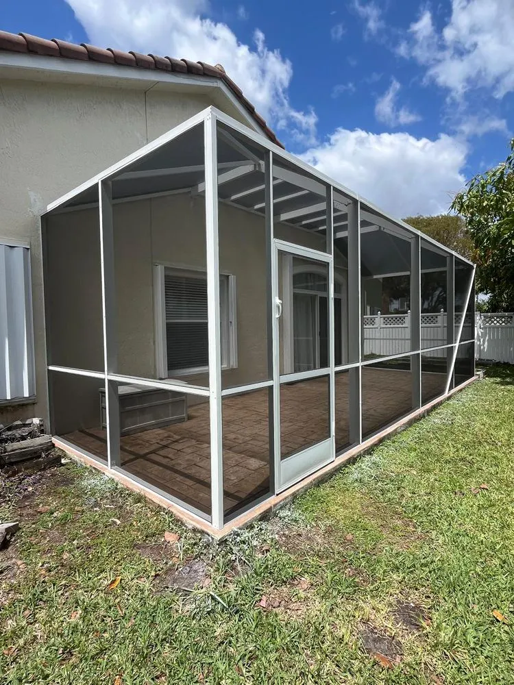 Professional roof inspection experts serving Coral Spring, FL - The Screens factory