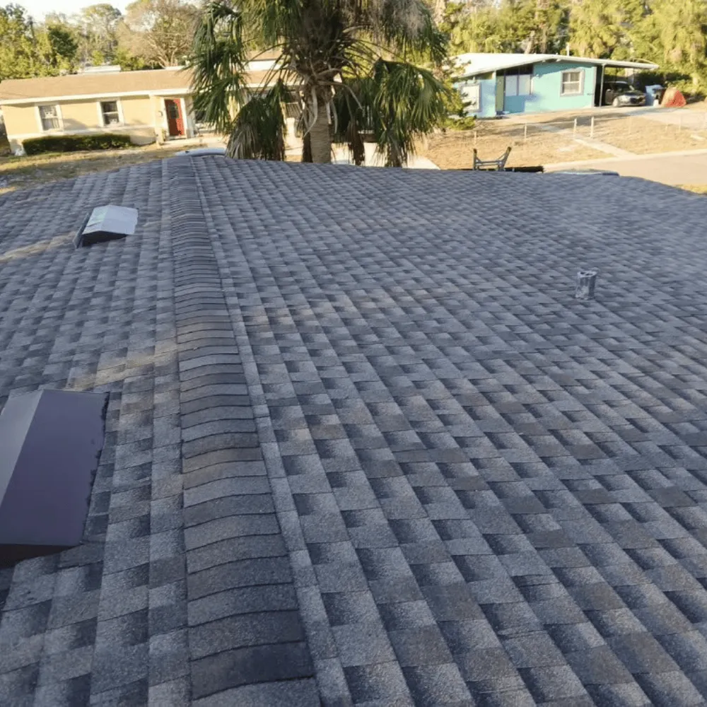 Expert shingle roofing service experts serving St. Petersburg, FL - The Service Pros