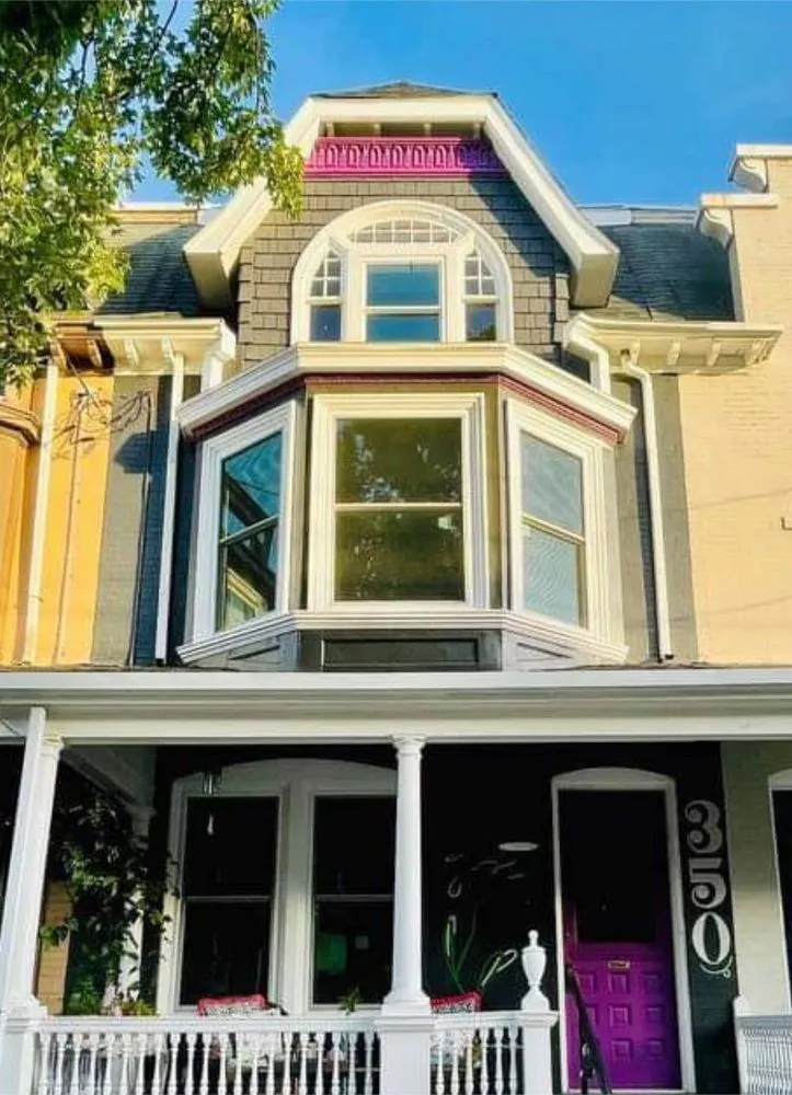 Slide of The Shingle Lady's