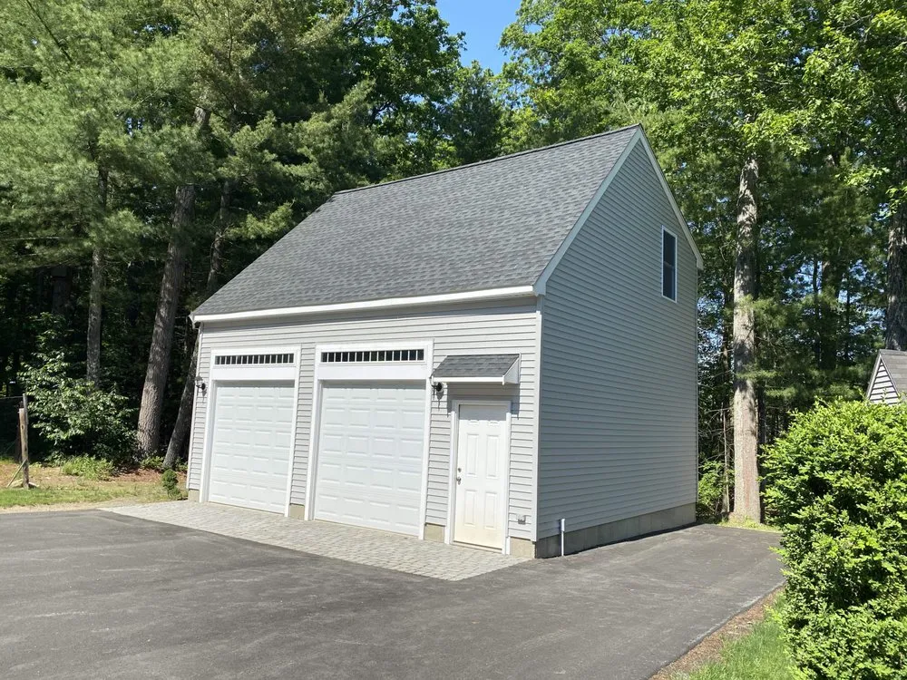 Slide of The Siding Guy