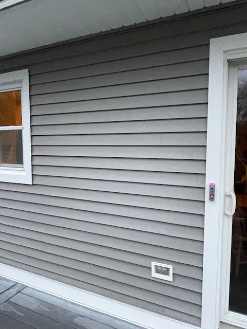 Slide of The Siding Guys