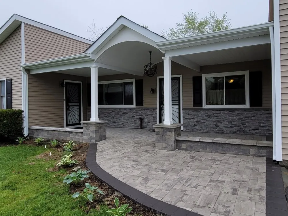 Slide of The Vinyl Siding Guys