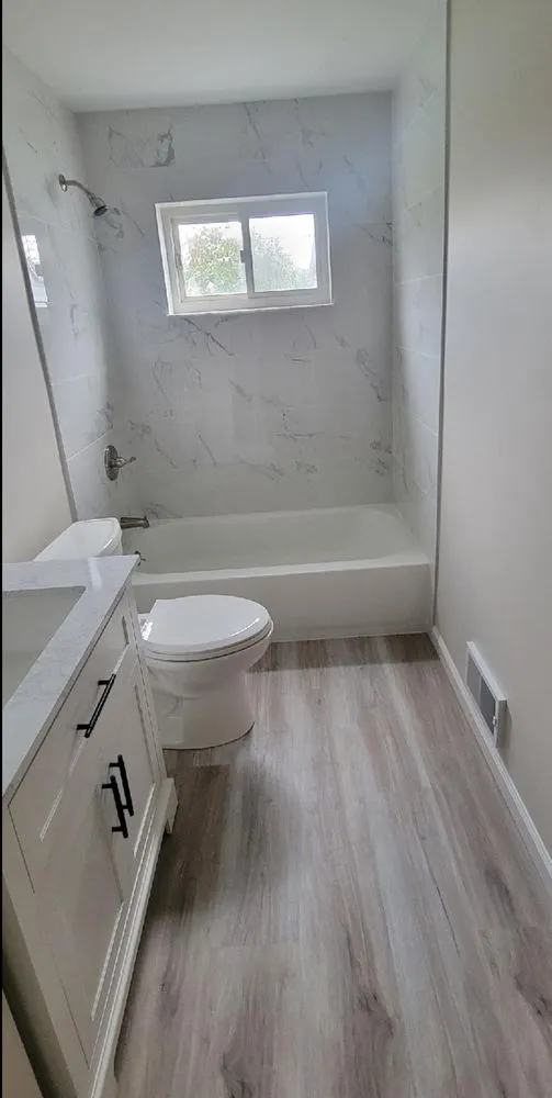 Slide of The Yellow Rose Builders