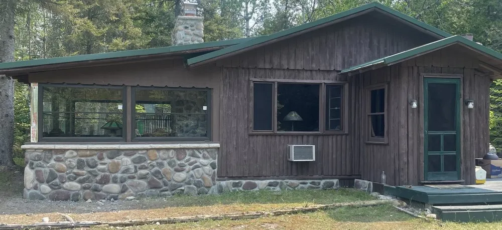 Slide of The Yellow Rose Builders