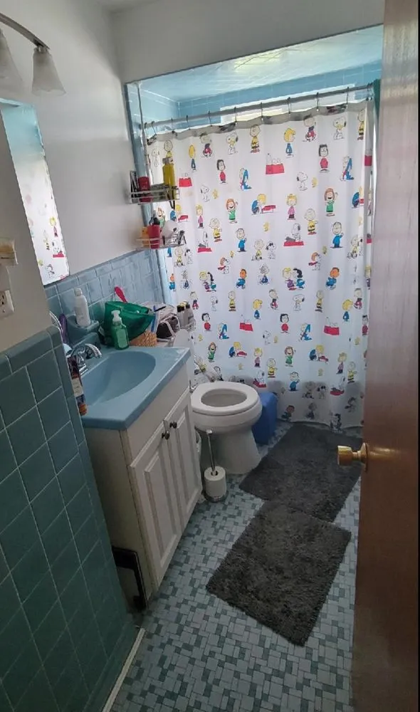 Slide of The Yellow Rose Builders