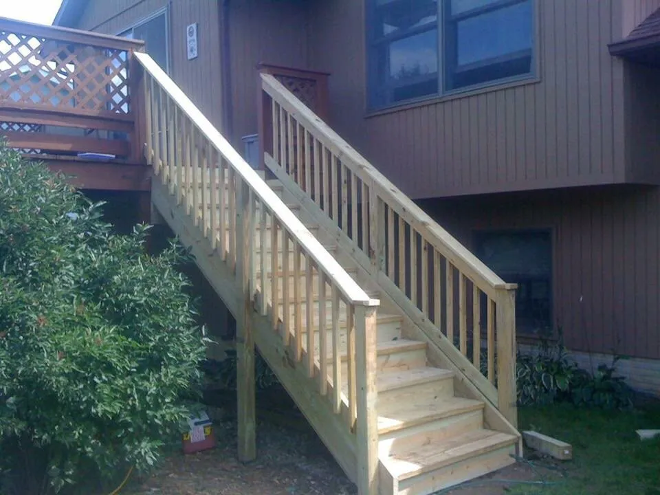 Slide of Thomas Builders