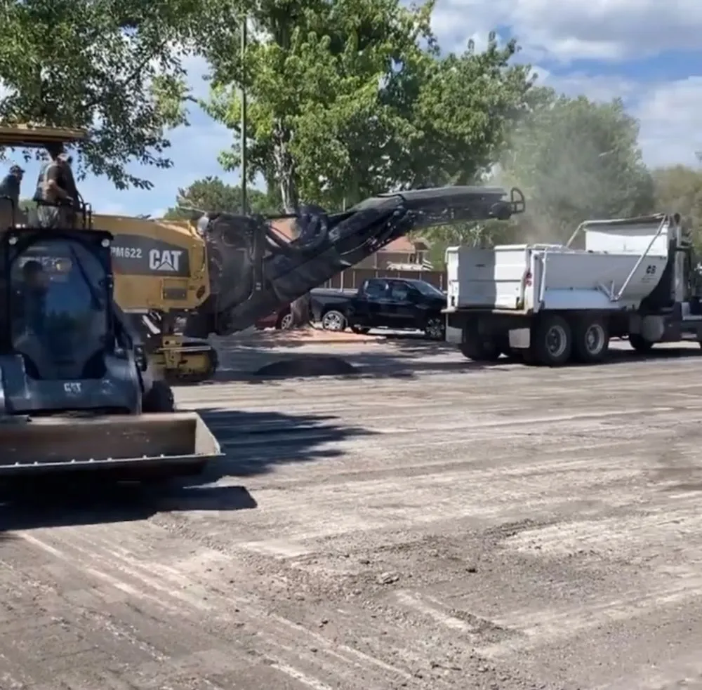 Slide of Thomas Commercial