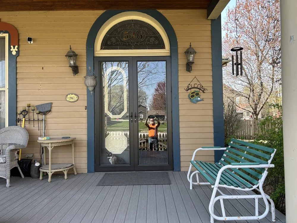 Slide of Thomas Construction