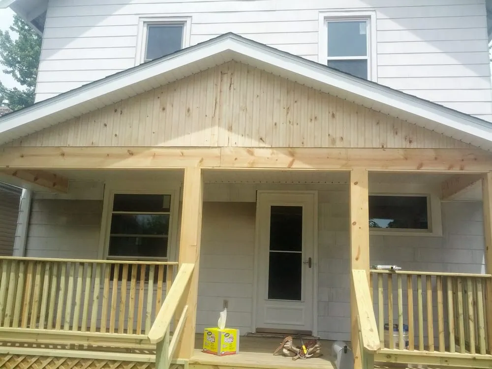 Slide of Thomas Construction