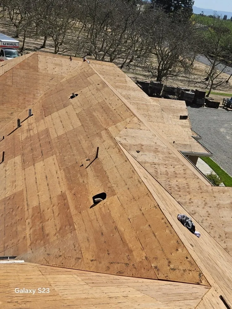 Slide of Thomas Ford Roofing