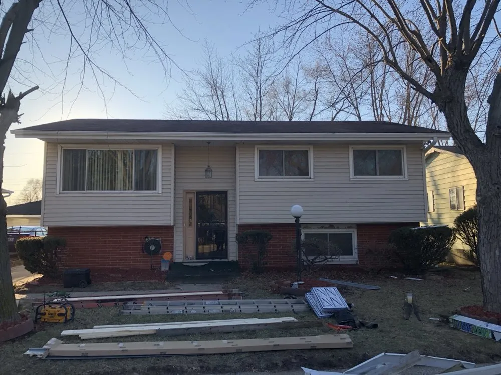 Slide of Thomas-Maci Construction