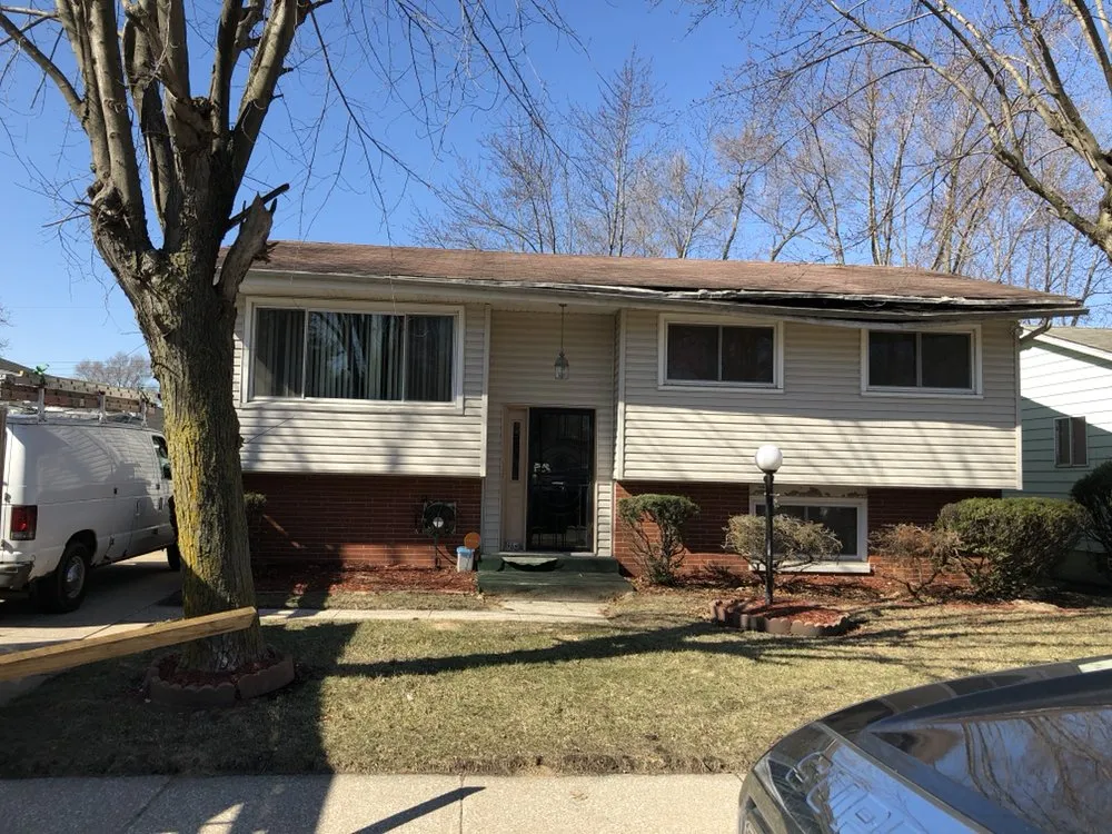 Slide of Thomas-Maci Construction